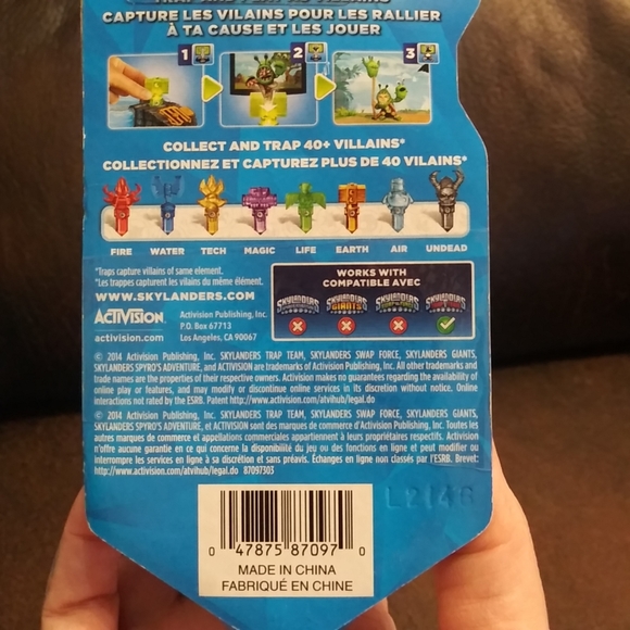 SKYLANDERS TRAP TEAM TARGET OUTLAW BRAWL AND CHAIN WATER TRAP. New unopened. - Picture 4 of 8